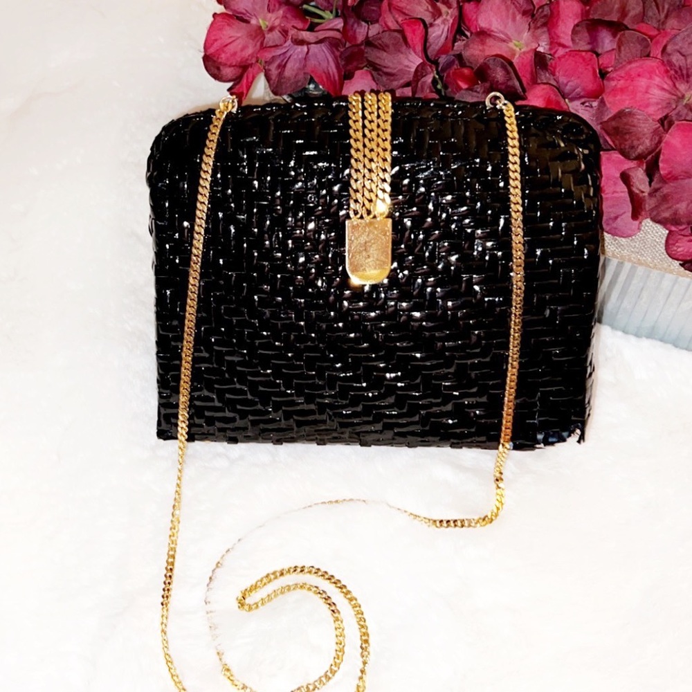 GINNIE JOHANSEN Chain Strap Shoulder Bag